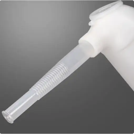 [A003] 塑膠機油壺 (連軟管)